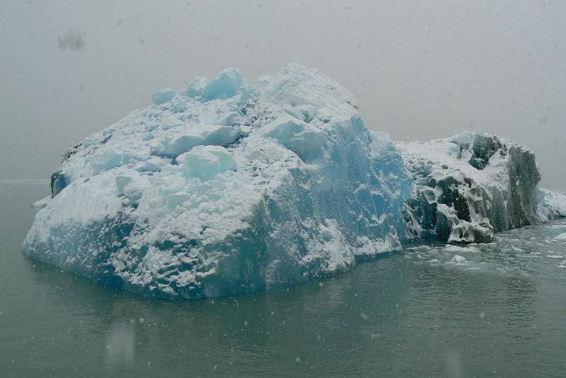 17 Iceberg Staccati dal Ghiacciaio Upsal
